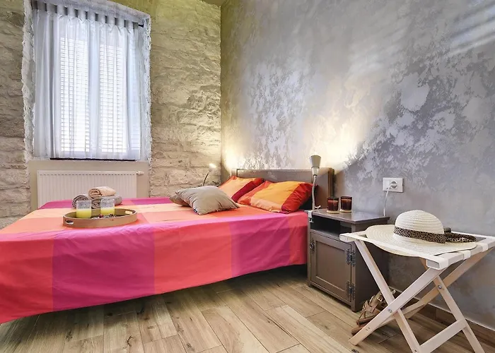 Mimoza Old Town 아파트