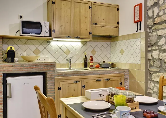 Mimoza Old Town * 풀라