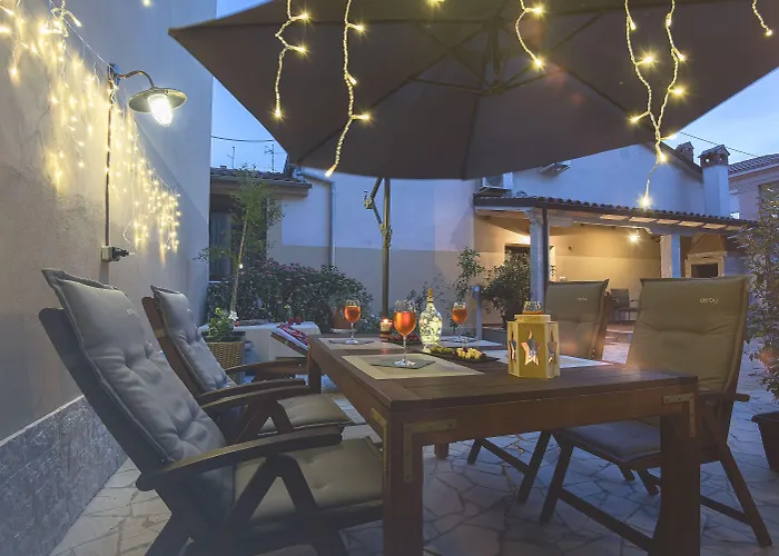 Mimoza Old Town 아파트