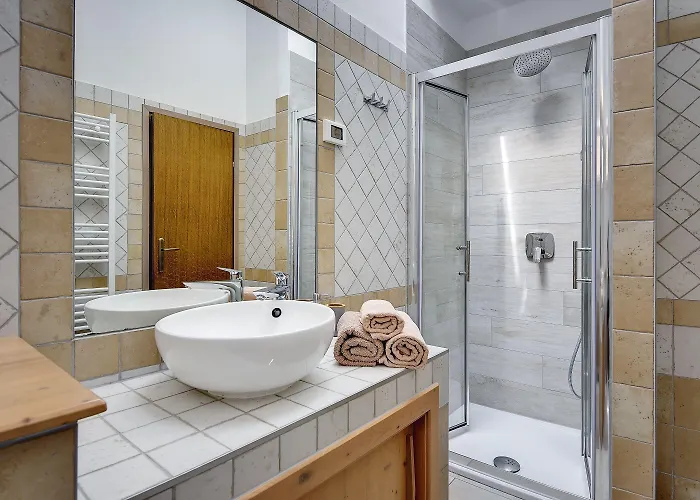 Mimoza Old Town * 풀라