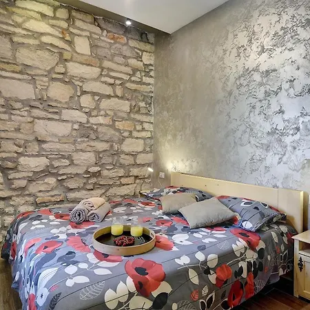 Mimoza Old Town Pula