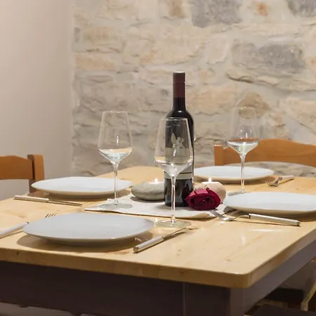 شقة Mimoza B&B Old Town Apartments